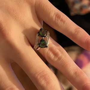 NWOT silver double heart ring